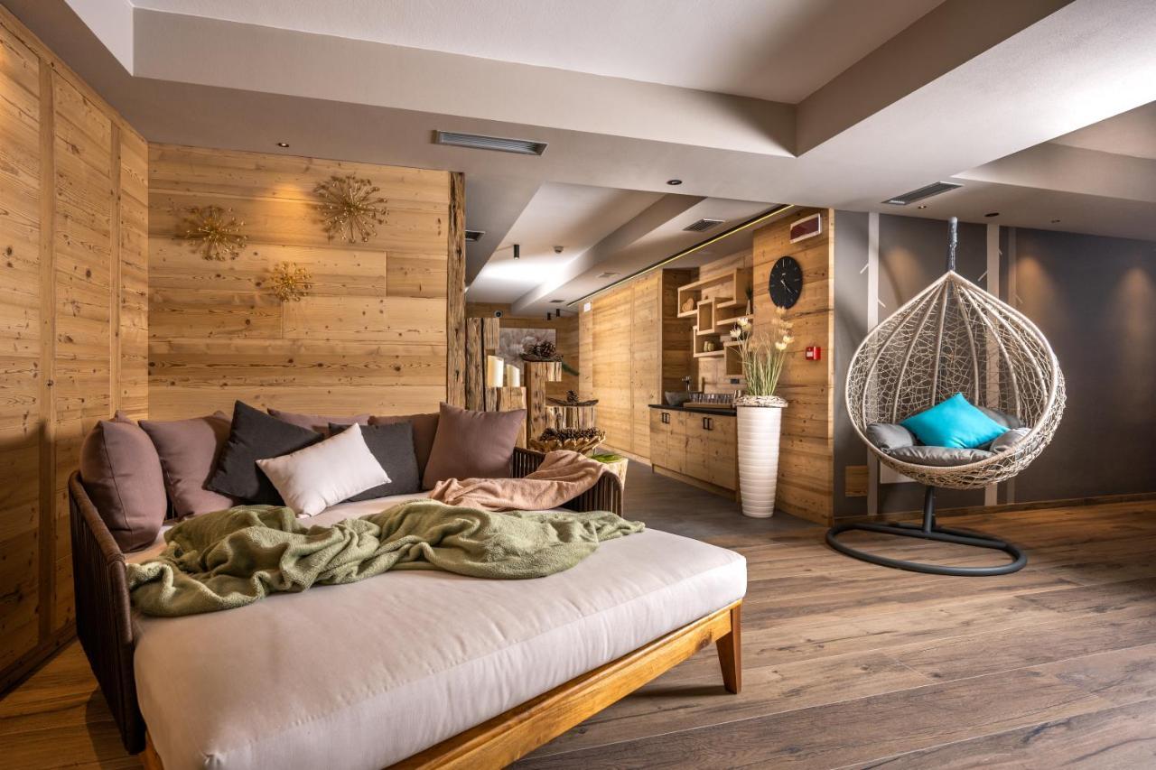 Cesa Edelweiss Living & Spa 캄피텔로디파사 외부 사진
