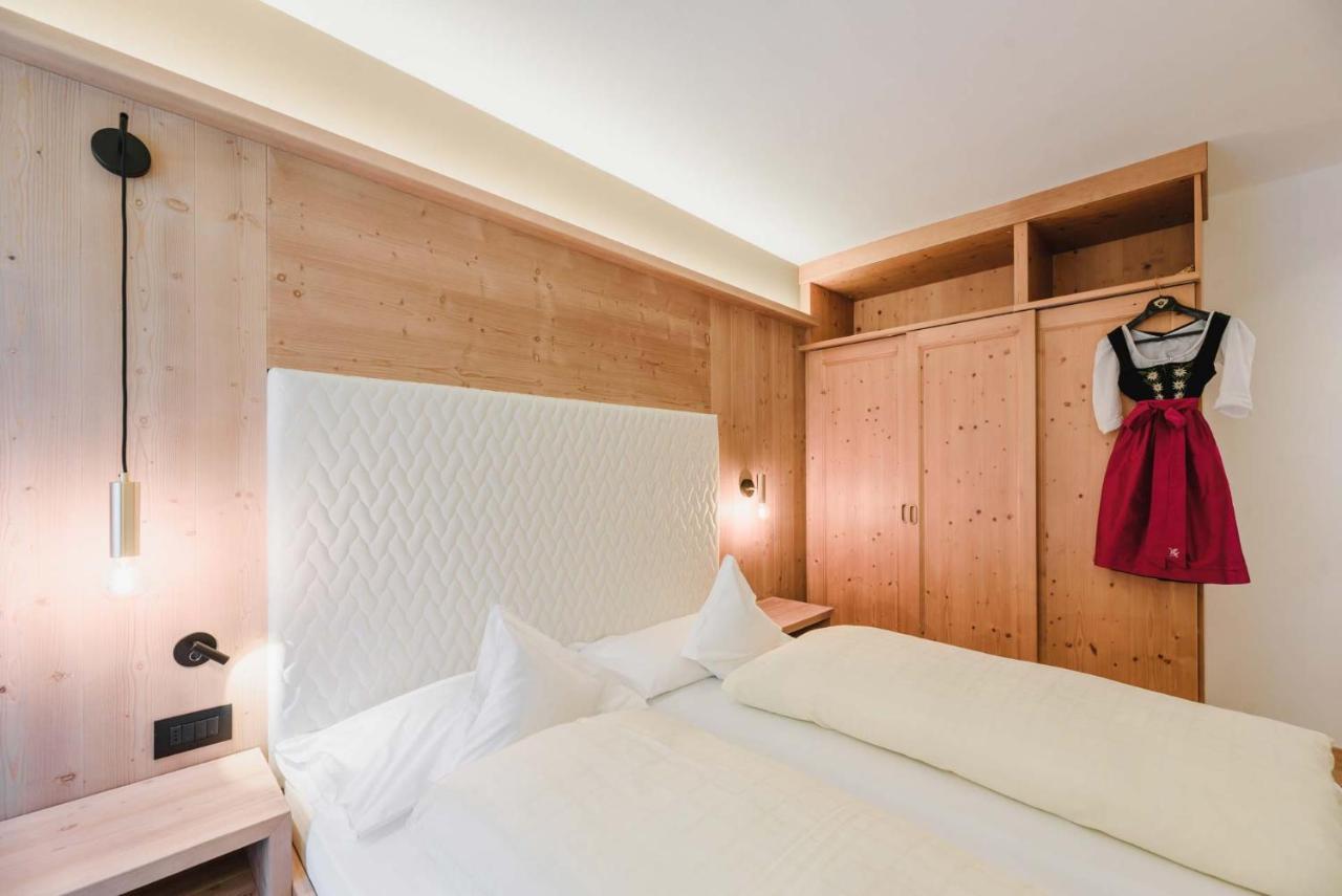Cesa Edelweiss Living & Spa 캄피텔로디파사 외부 사진