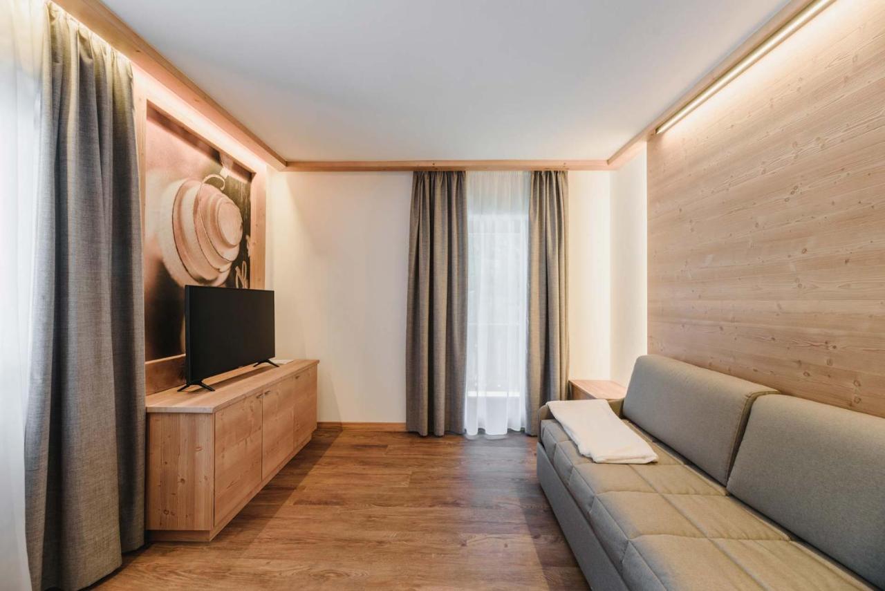 Cesa Edelweiss Living & Spa 캄피텔로디파사 외부 사진